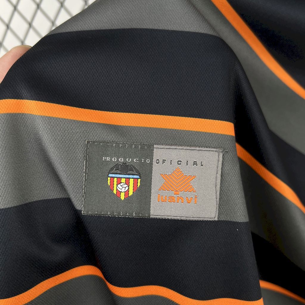 Valencia CF 1999-00 Third Retro Jersey