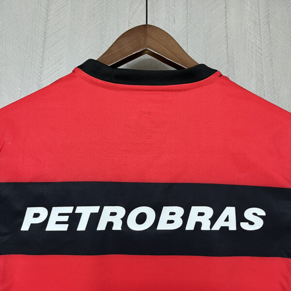 Retro Flamengo 2000-01 Home - Image 2