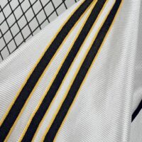 Real Madrid 1998-00 Home Retro Jersey