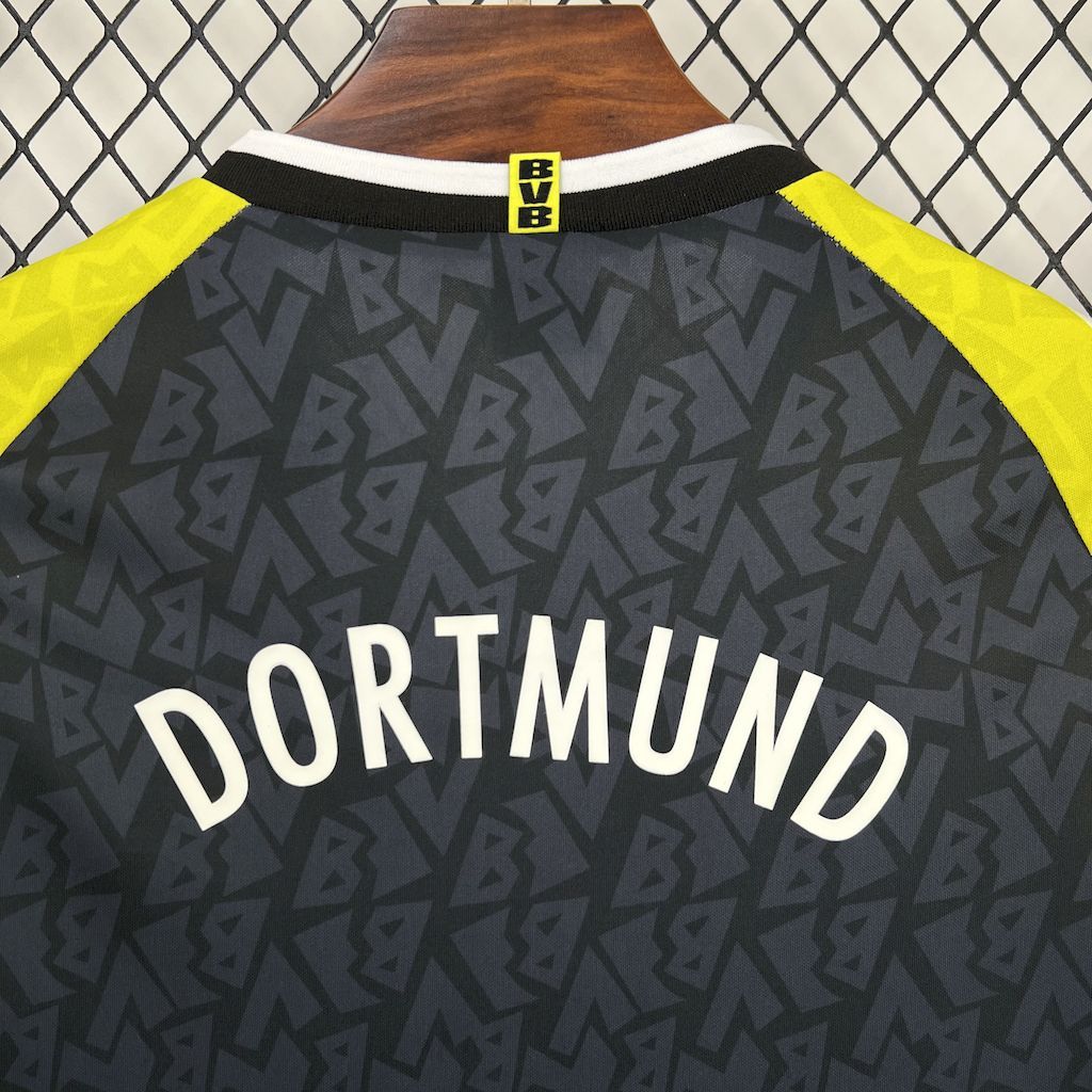 Borussia Dortmund 1995-96 Away Retro Jersey