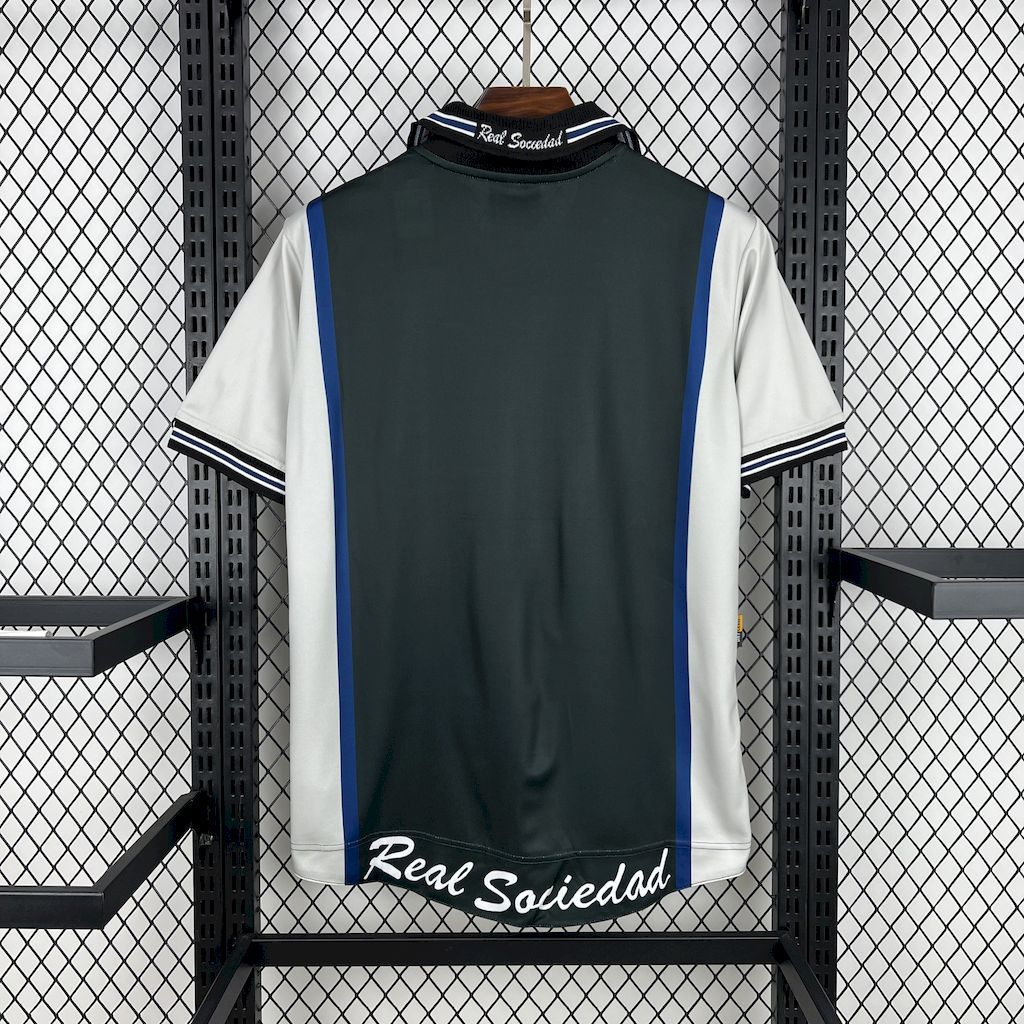 Real Sociedad 2000-02 Away Retro Jersey