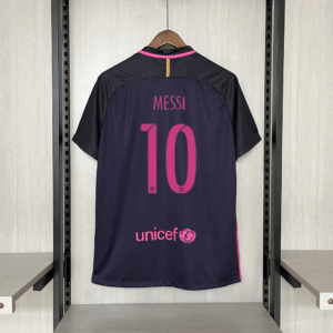 Retro Barcelona 2016-17 away jersey - Image 3