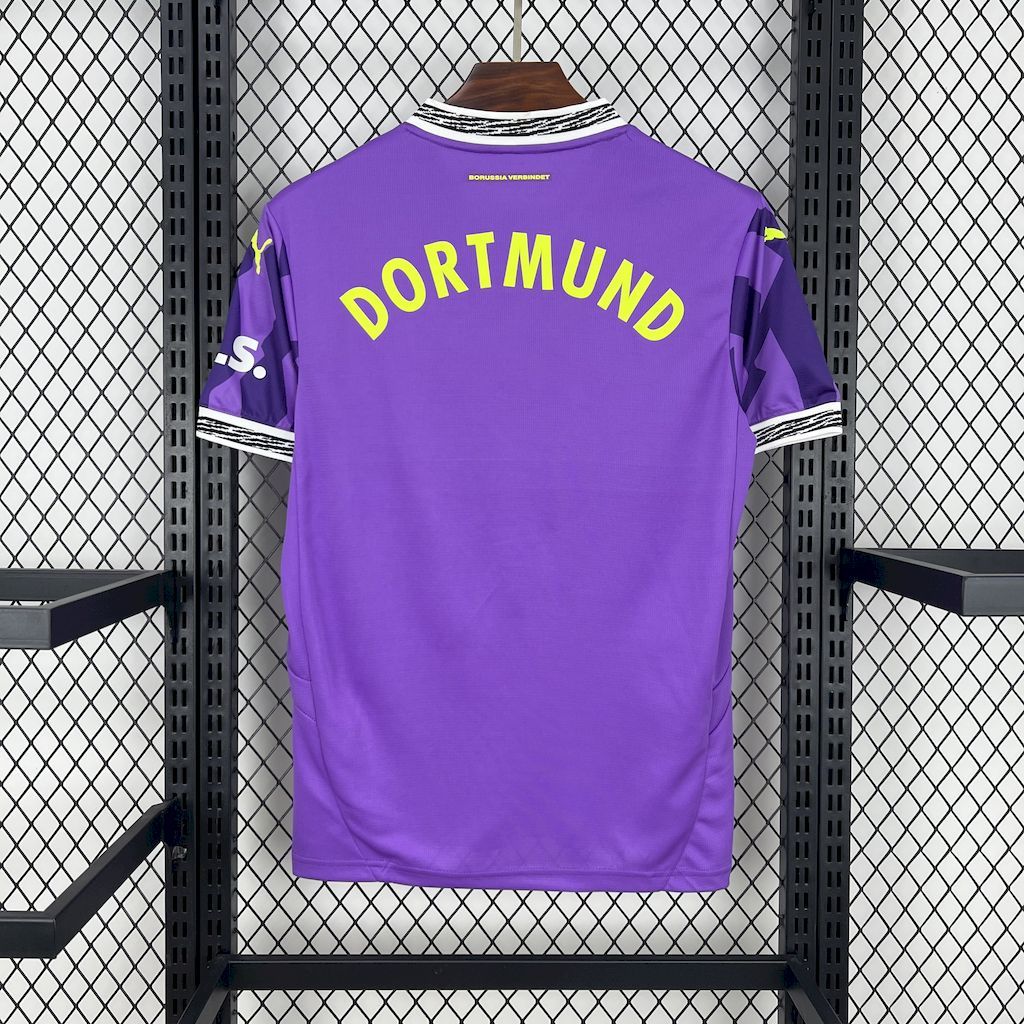 Borussia Dortmund 202425 Goalkeeper Special Jersey