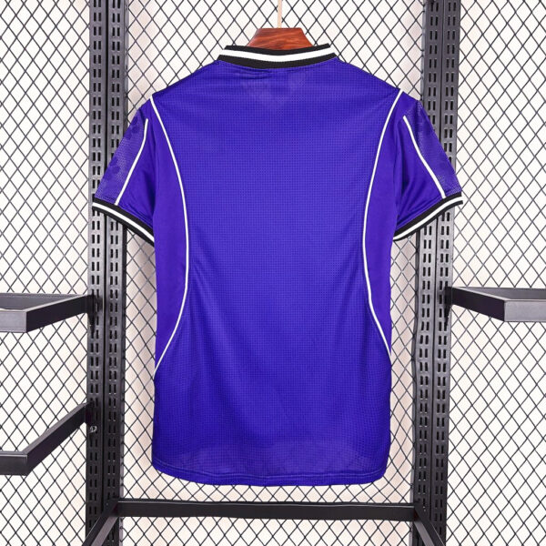 Real Madrid 1997-98 Away Retro Jersey - Image 2