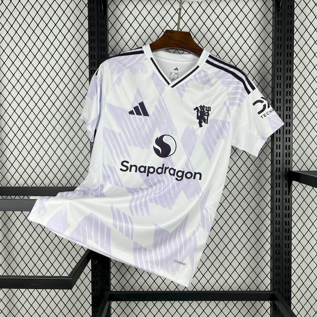 Manchester United 2025-26 Away Jersey
