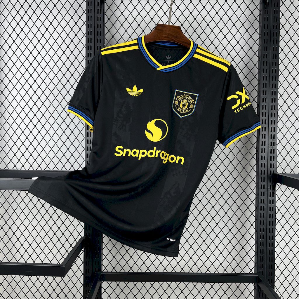 Manchester United 2025-26 Third Jersey