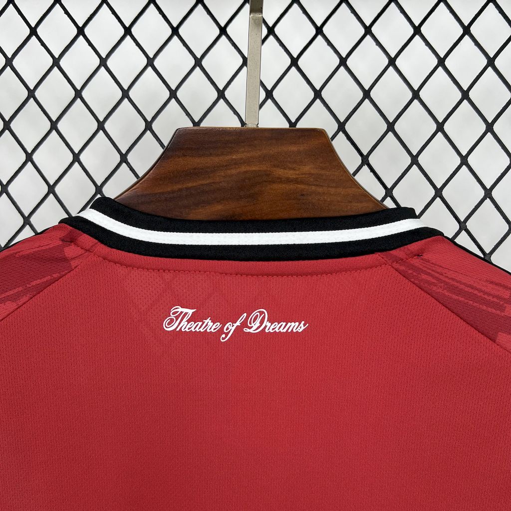 Manchester United 2025-26 Home Jersey