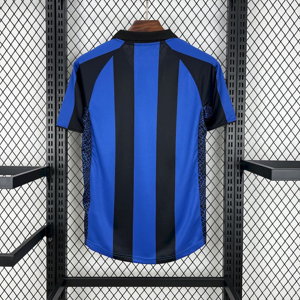 Inter Milan 2001-02 Home Retro Jersey