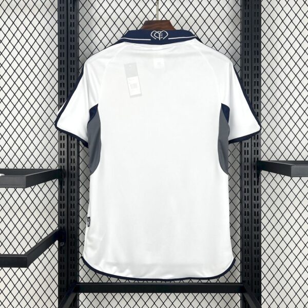 Real Madrid 2000-01 Home Retro Jersey - Image 3