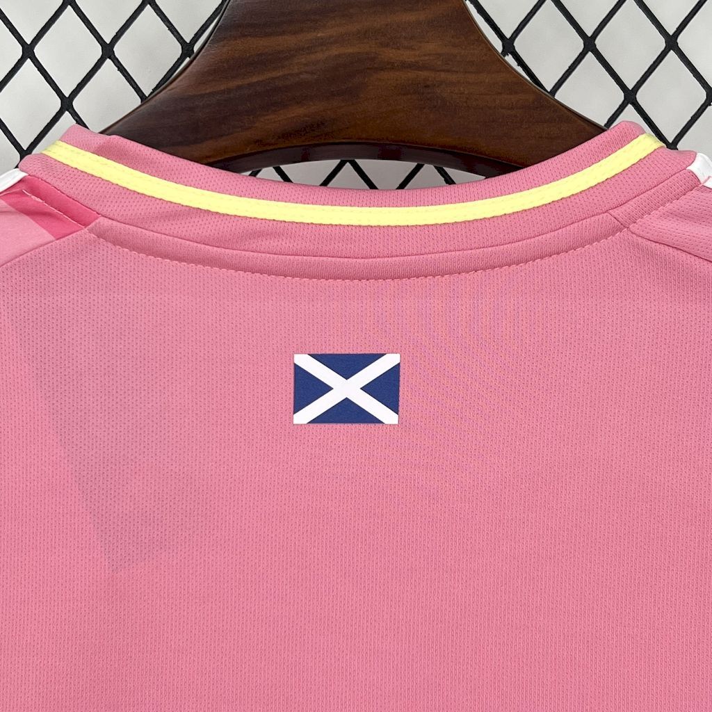 ea75ca6a72314ffa992c7df356edd10a Scotland 2025-26 Away Jersey
