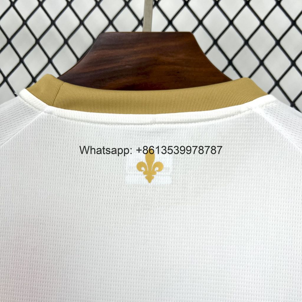 f59ee1ec46134526b82f95712e5af6e9 FC Versailles 202425 Away Jersey