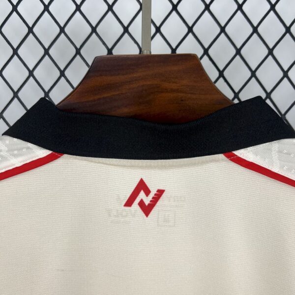 Vitoria 2025 26 Beige goalkeeper Jersey