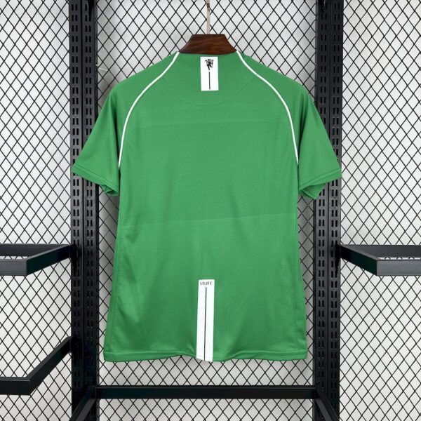 Manchester United 2007-08 Green Goalkeeper Retro Jersey - Image 2