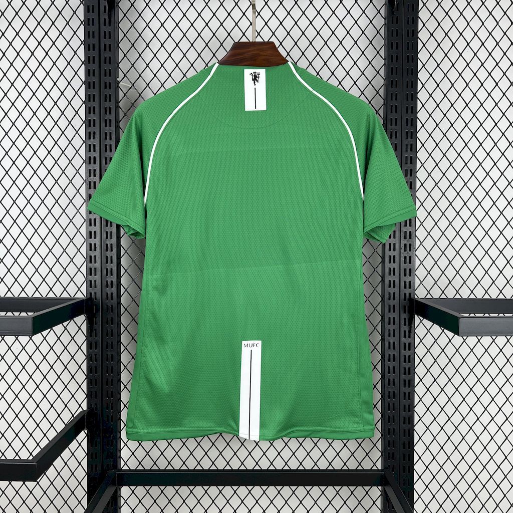 fdf51ed30ad6445ba11c134ad97fa543 Manchester United 2007-08 Green Goalkeeper Retro Jersey