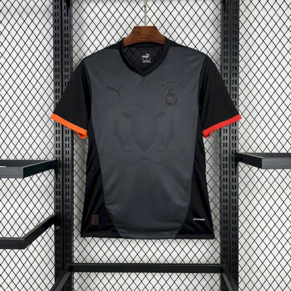 Galatasarays 2025 26 Black Special Edition Jersey