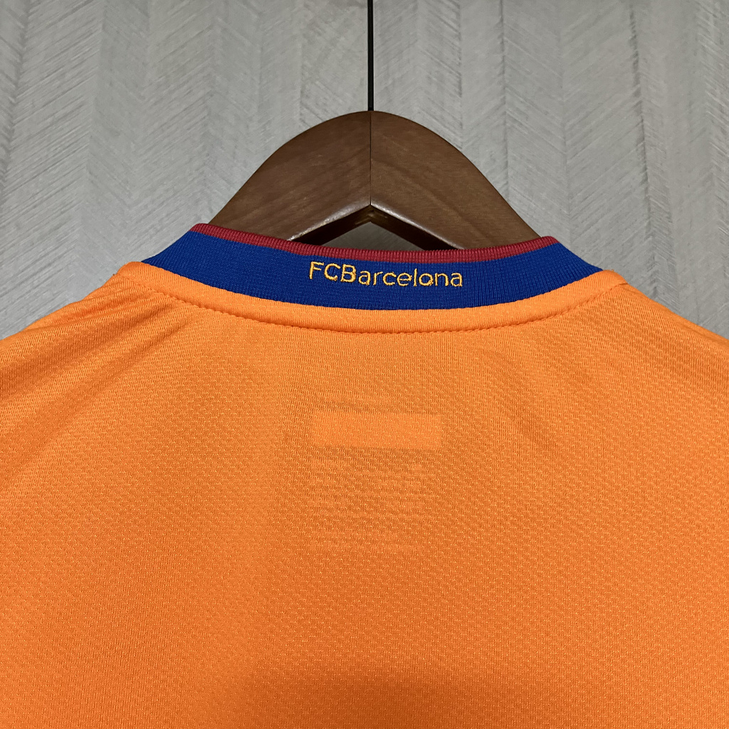 ff10ea46ddae47bdbd9a9b3f2a960dc6 Retro Barcelona 2006-07 away jersey