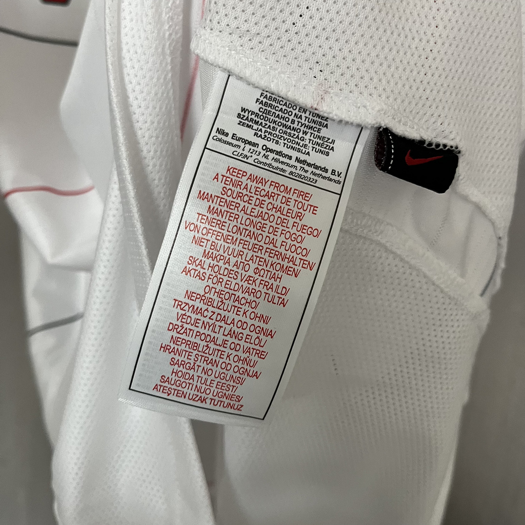 Retro -U200406 away jersey