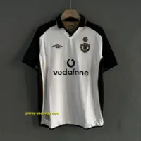 Man Utd Retro 01-02 Away