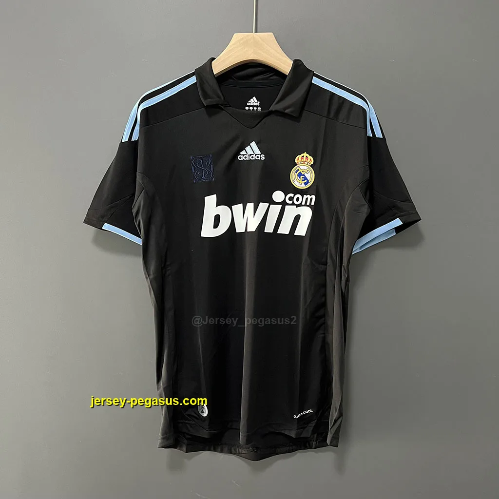 Real Madrid Retro 09-10 Away