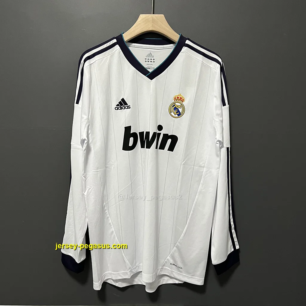 Real Madrid Retro 12-13 Home Real Madrid Retro 12-13 Home