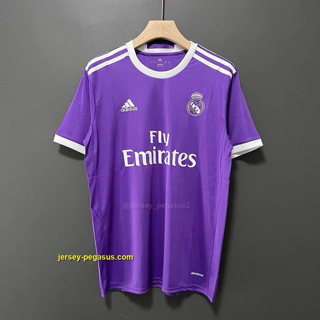 Real Madrid Retro 16-17 Away