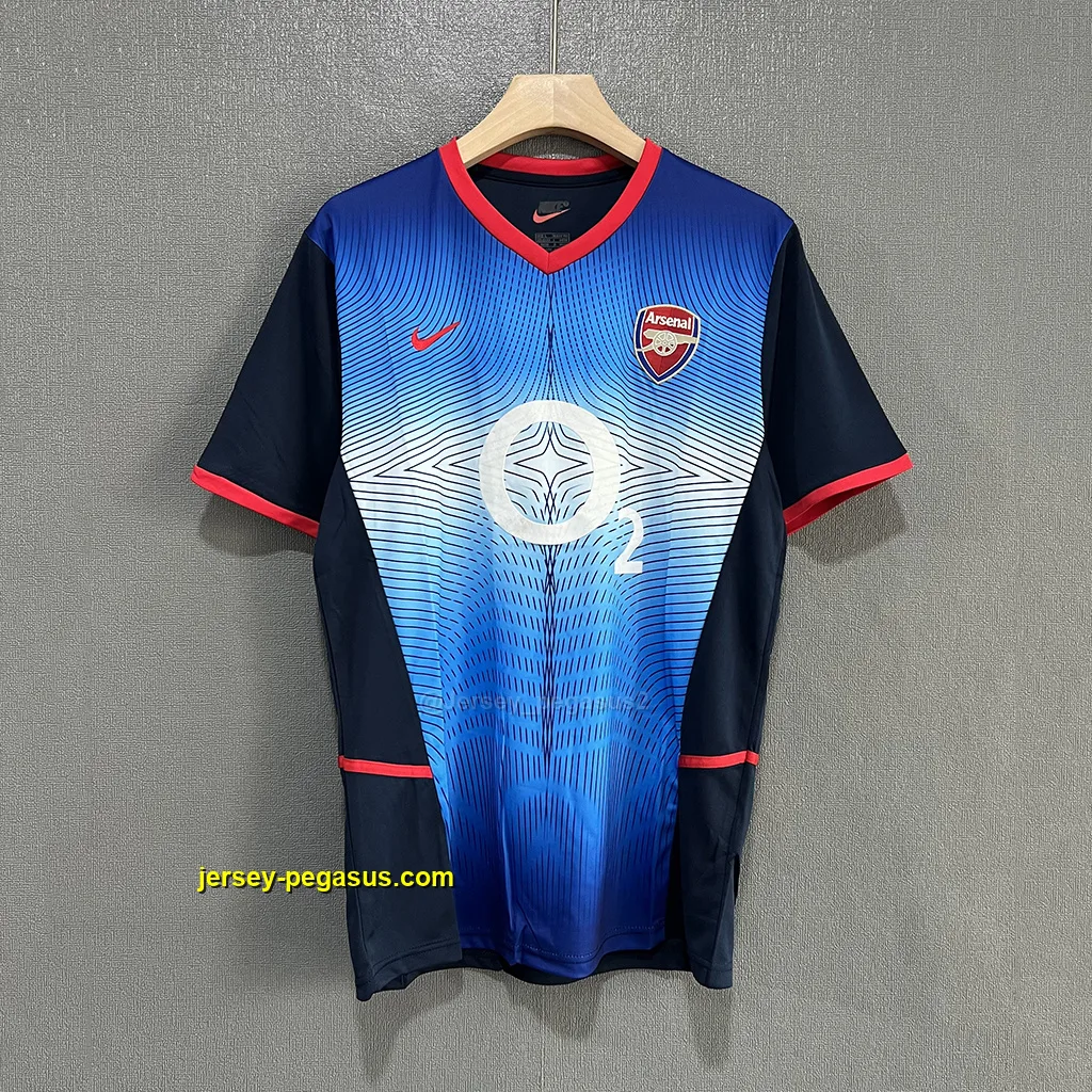 Arsenal Retro 02-04 Away Arsenal Retro 02-04 Away