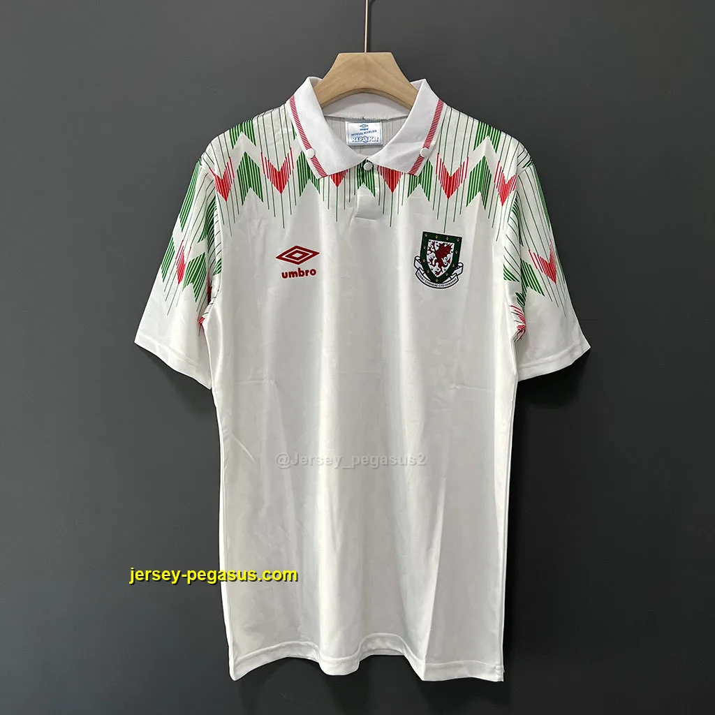 Wales Retro 90-92 Away Wales Retro 90-92 Away