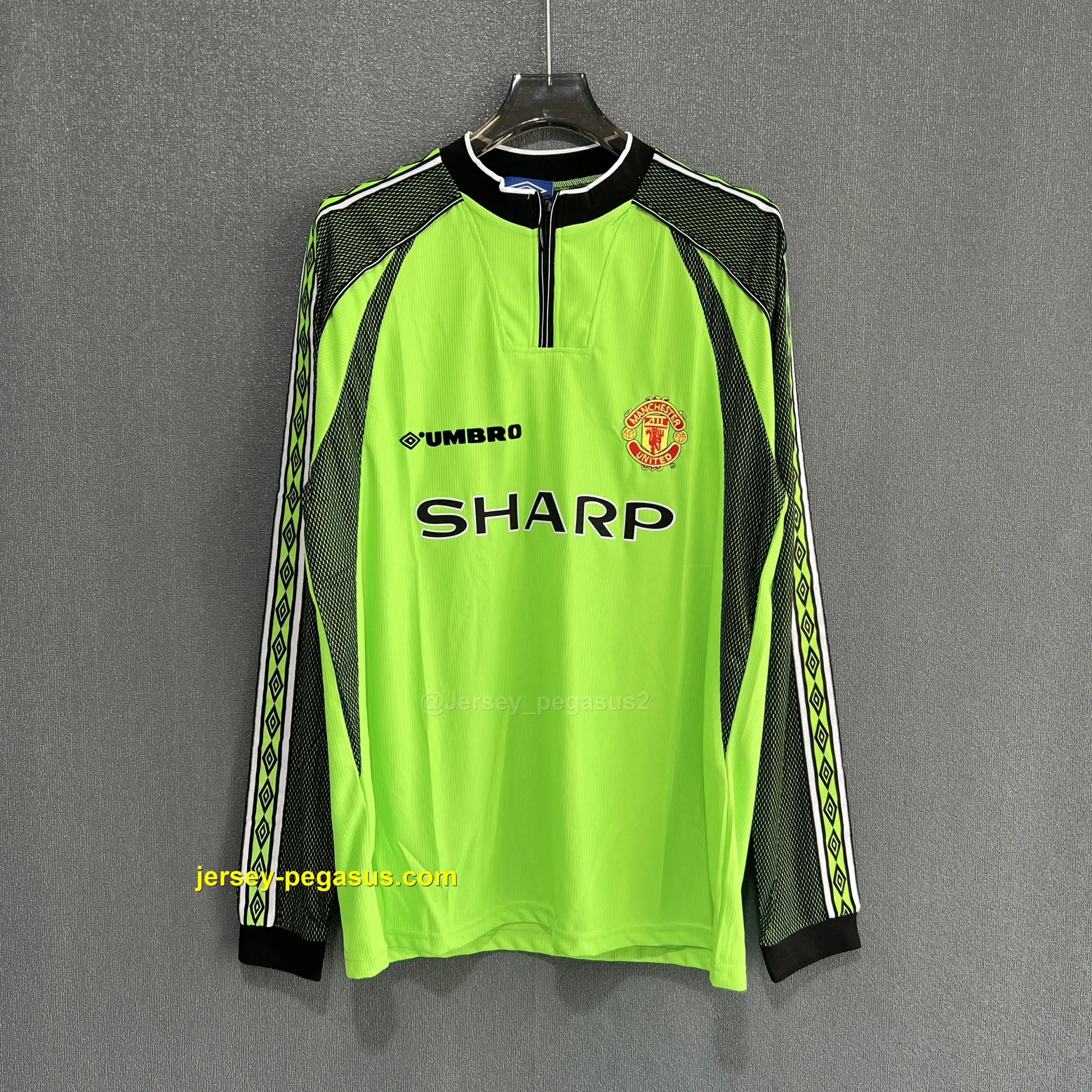 Man Utd Retro 98-99 GK Green LONG SLEEVES
