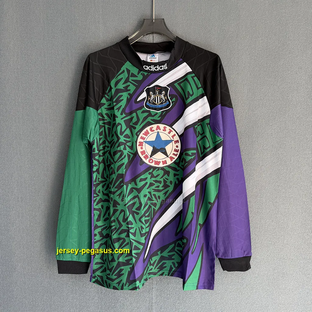 Newcastle United Retro 95-96 GK LONG SLEEVES Newcastle United Retro 95-96 GK LONG SLEEVES