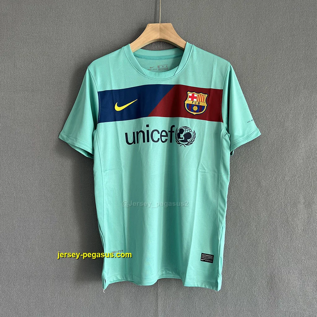 Barcelona Retro 10-11 Away Barcelona Retro 10-11 Away