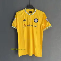 Leeds United Retro 96-97 Away
