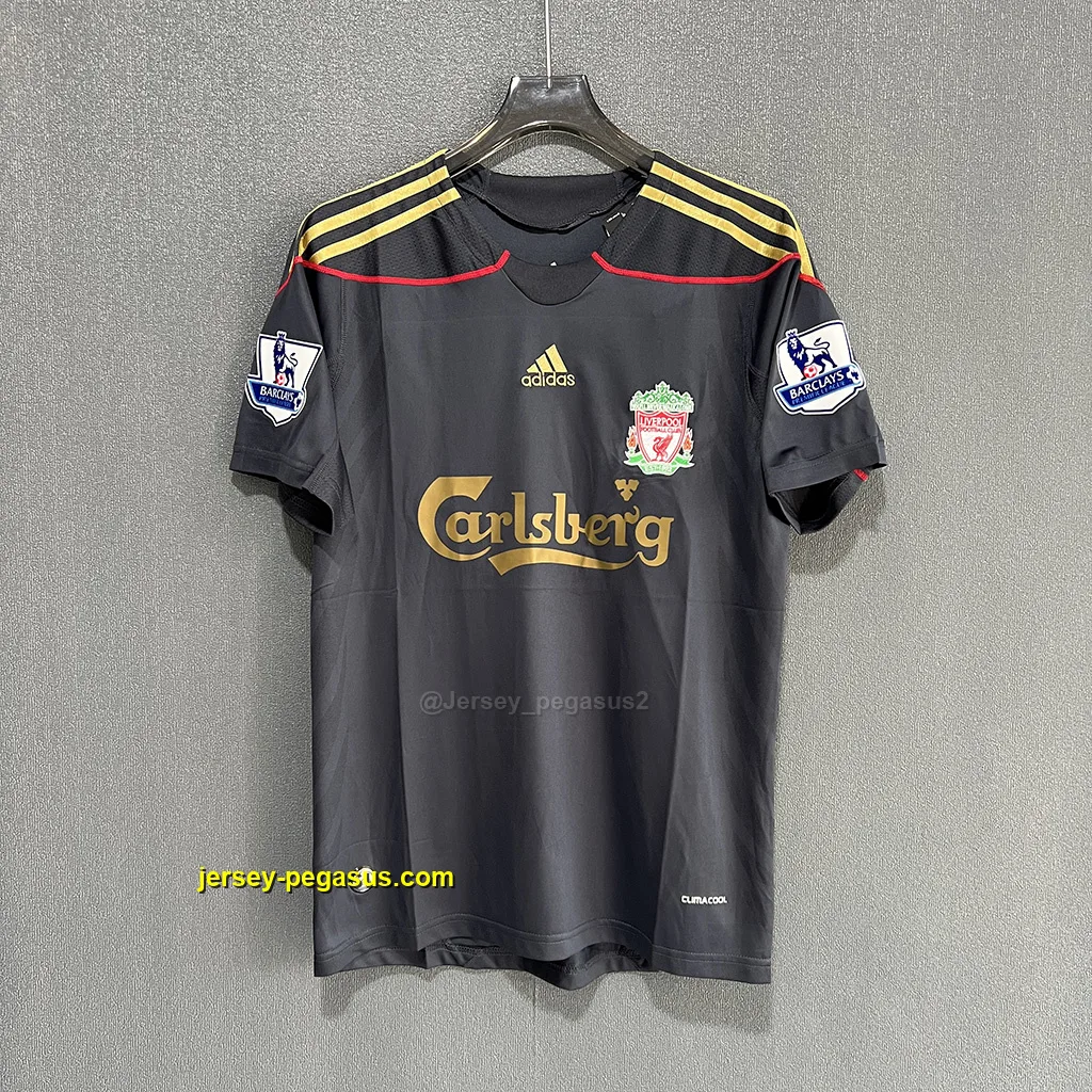 Liverpool Retro 09-10 Away Liverpool Retro 09-10 Away