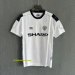 Man Utd Retro 00-01 Away