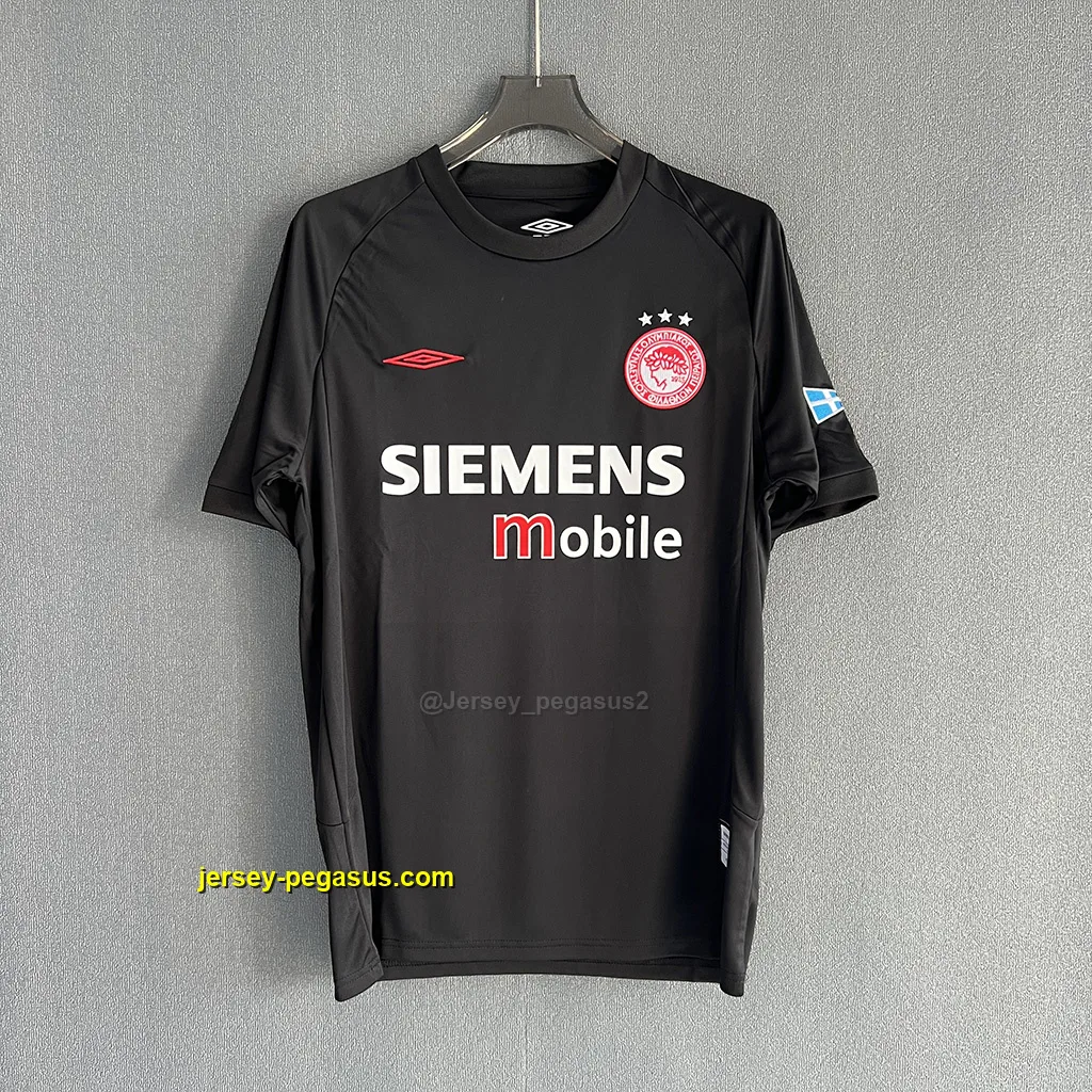 Olympiacos Retro 04-05 Away Olympiacos Retro 04-05 Away