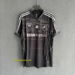 River Plate 75 Years Monumental