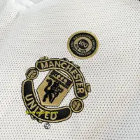 Man Utd Retro 01-02 Away