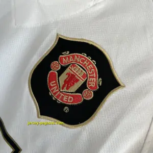 Man Utd Retro 06-07 Away