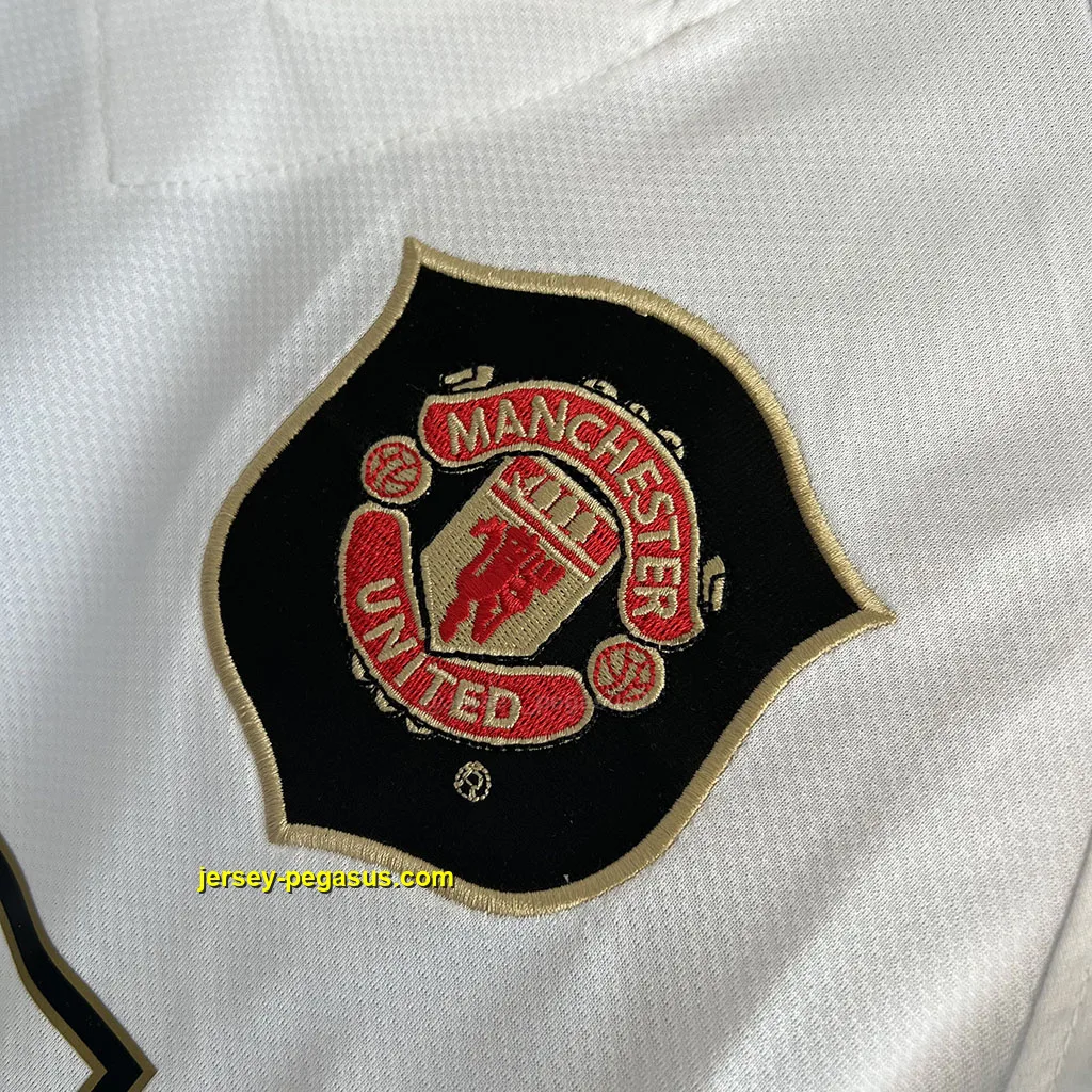 Man Utd Retro 06-07 Away Man Utd Retro 06-07 Away