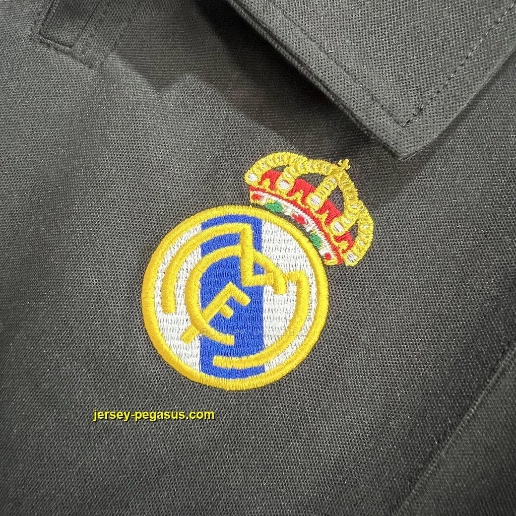 Real Madrid Retro 02-03 Away