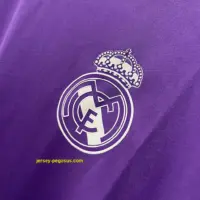 Real Madrid Retro 16-17 Away