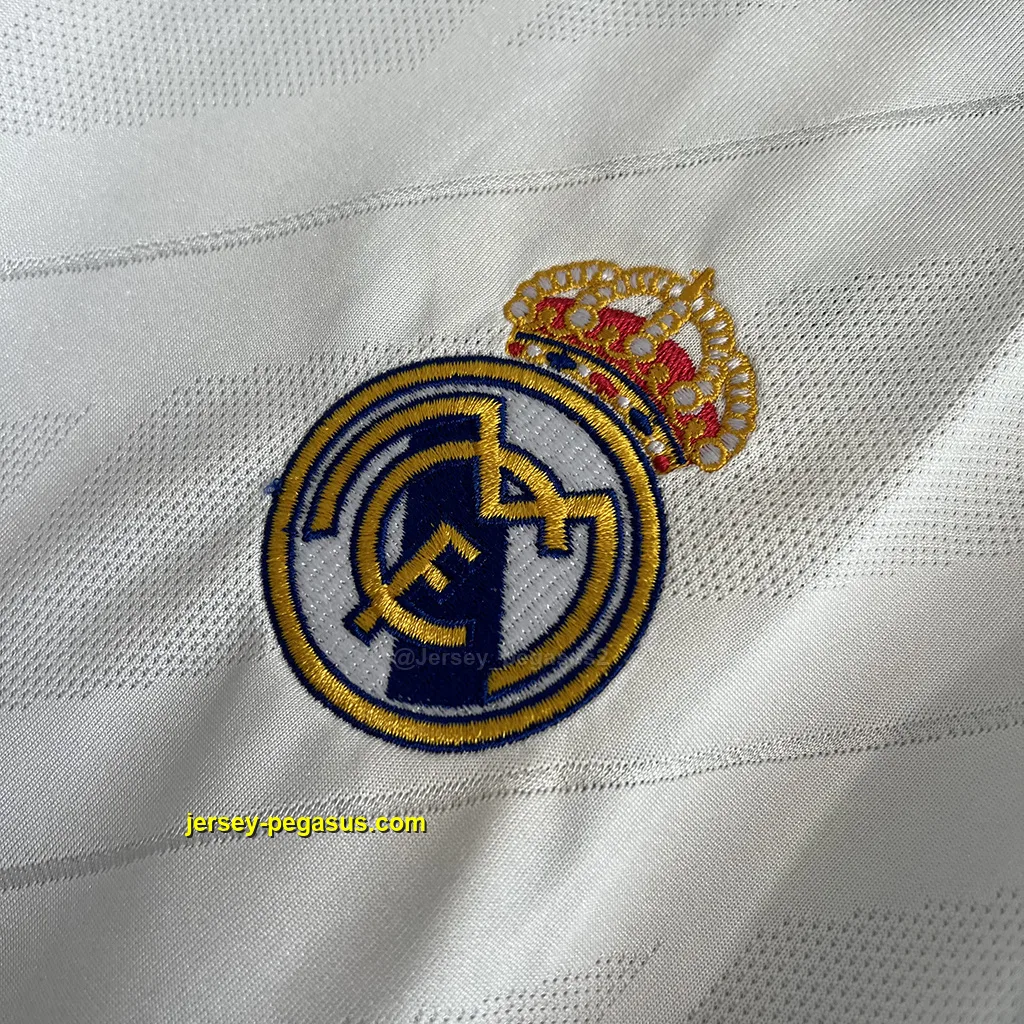 Real Madrid Retro 17-18 Home