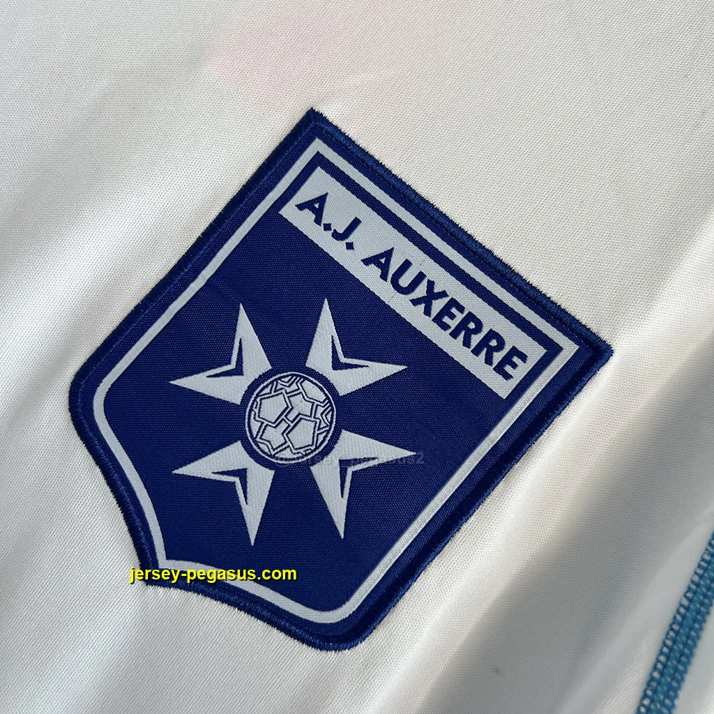 AJ Auxerre Retro 03-05 Home LONG SLEEVES AJ Auxerre Retro 03-05 Home LONG SLEEVES
