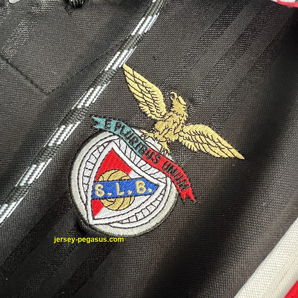 Benfica Retro 97-98 Away Benfica Retro 97-98 Away