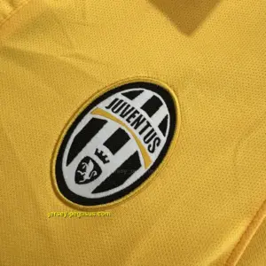 Juventus Retro 12-13 Third