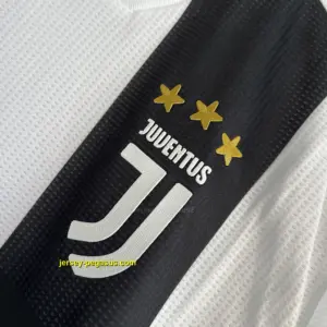 Juventus Retro 18-19 Home Player Version