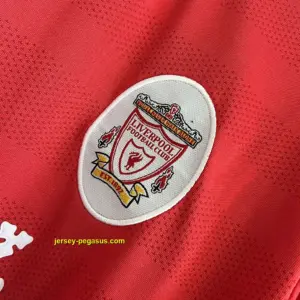 Liverpool Retro 98-00 Home