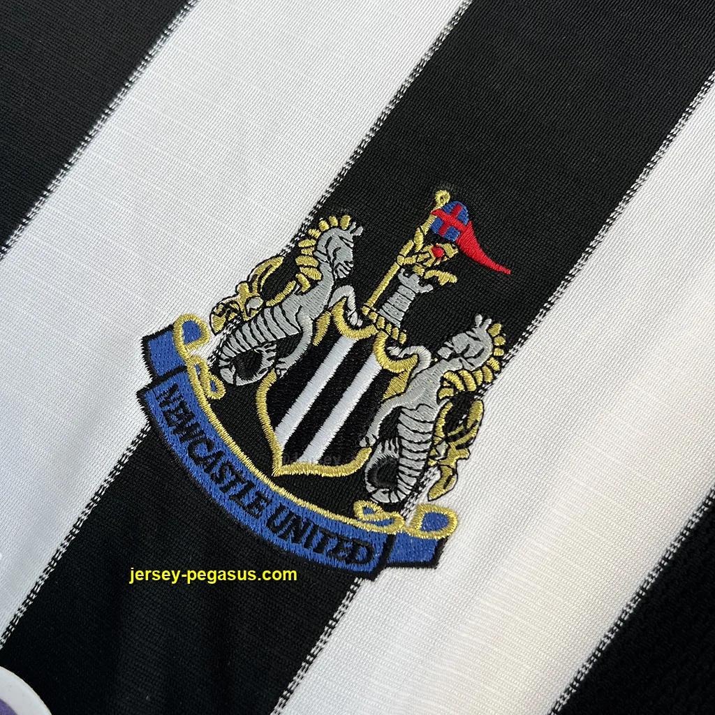 Newcastle United Retro 00-01 Home