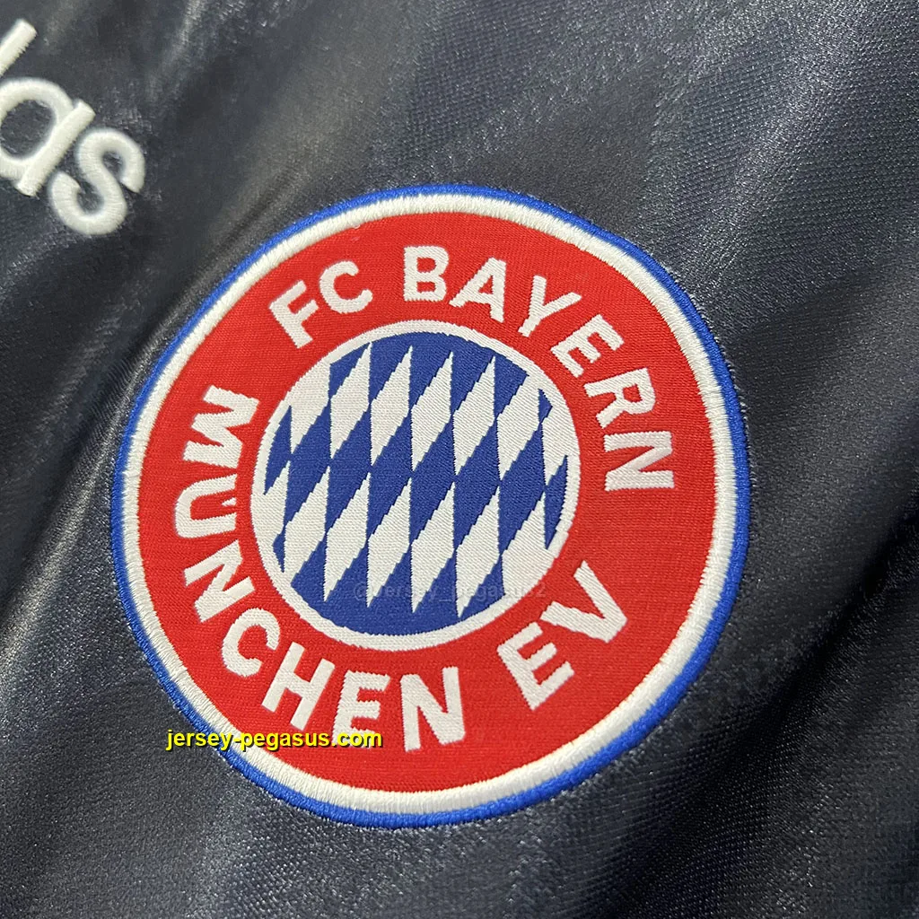 Bayern Munich Retro 97-99 Away