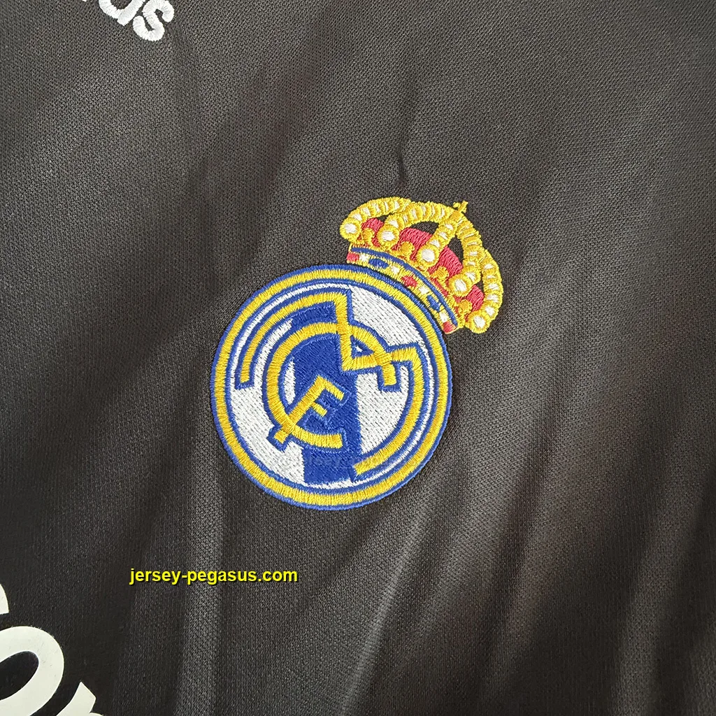 Real Madrid Retro 09-10 Third Real Madrid Retro 09-10 Third