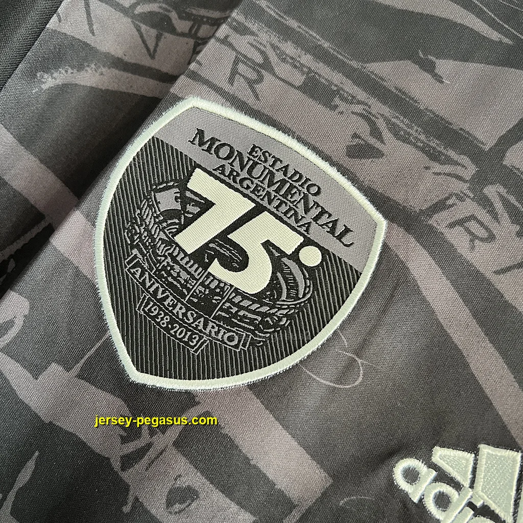 River Plate 75 Years Monumental